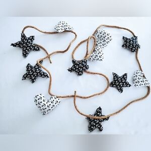 NWT! Homemade Garland